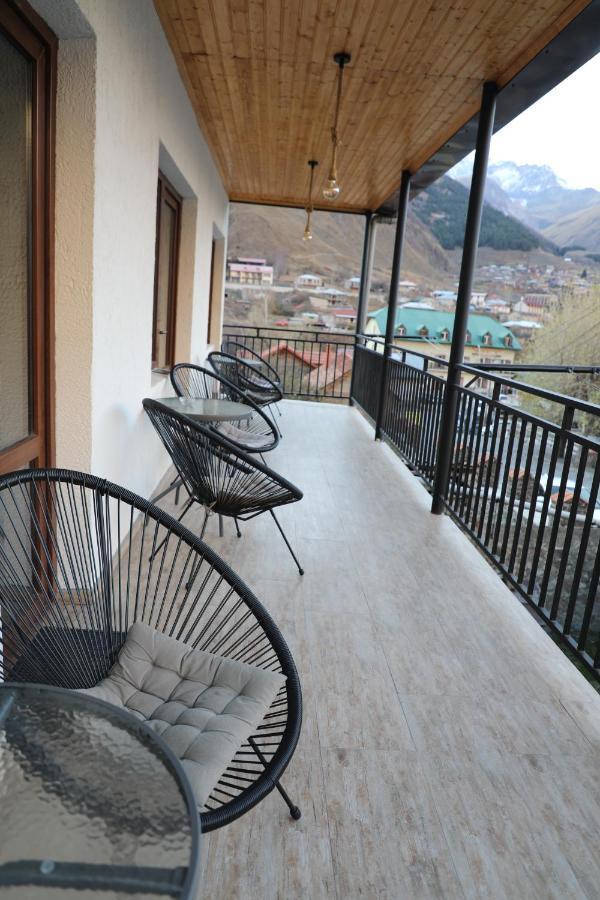 Paradise Inn Kazbegi エクステリア 写真
